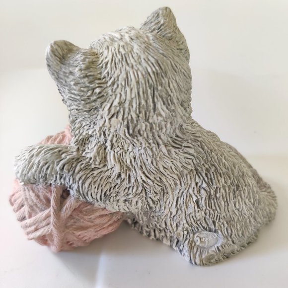 Vintage Stone Critters Cat Grey Himalayan With Pink Yarn Ball 1988 Glass… - Picture 3 of 7